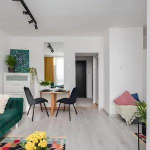 Specious Center With Park View Apartament Warszawa